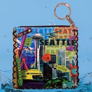 Seattle Pike Place Market leather zip wallet 💙💚